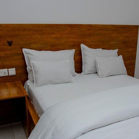 Ally Ngali Motel Kigali Exterior foto
